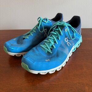Women's On Running Cloudflow Running Shoes Size 11 Malibu Blue